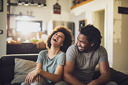 iStock-1135073129_250px-web couple-happy