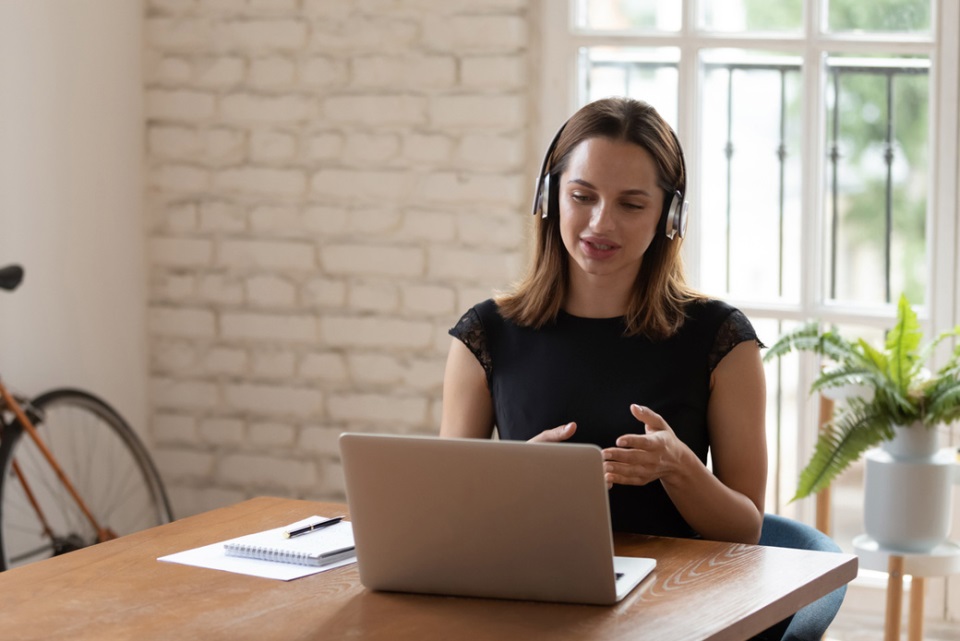 A female mortgage adviser on a call